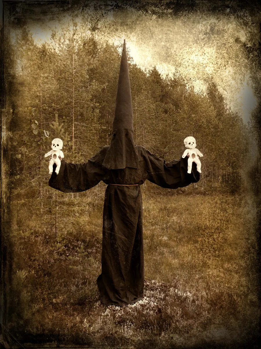 Апокалиптико-мета-абсурдистика — художественная фотография Вячеслава Ларионова (серия «Тексты и мысль», 2019 г.)