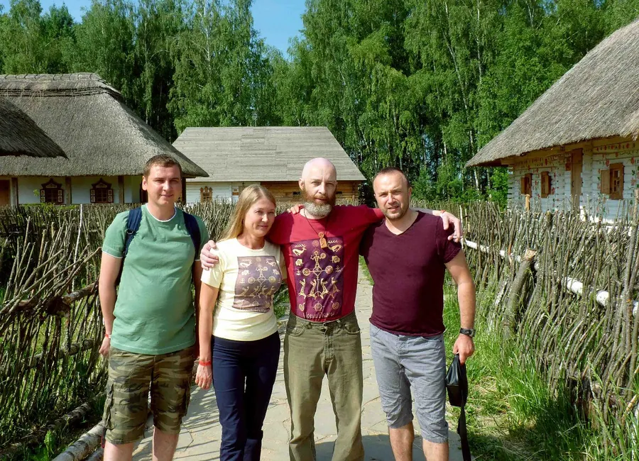 Новые Скифы в Этно-Мире — художественная фотография Вячеслава Ларионова (серия «Звоз и Скифы», 2014 г.)
